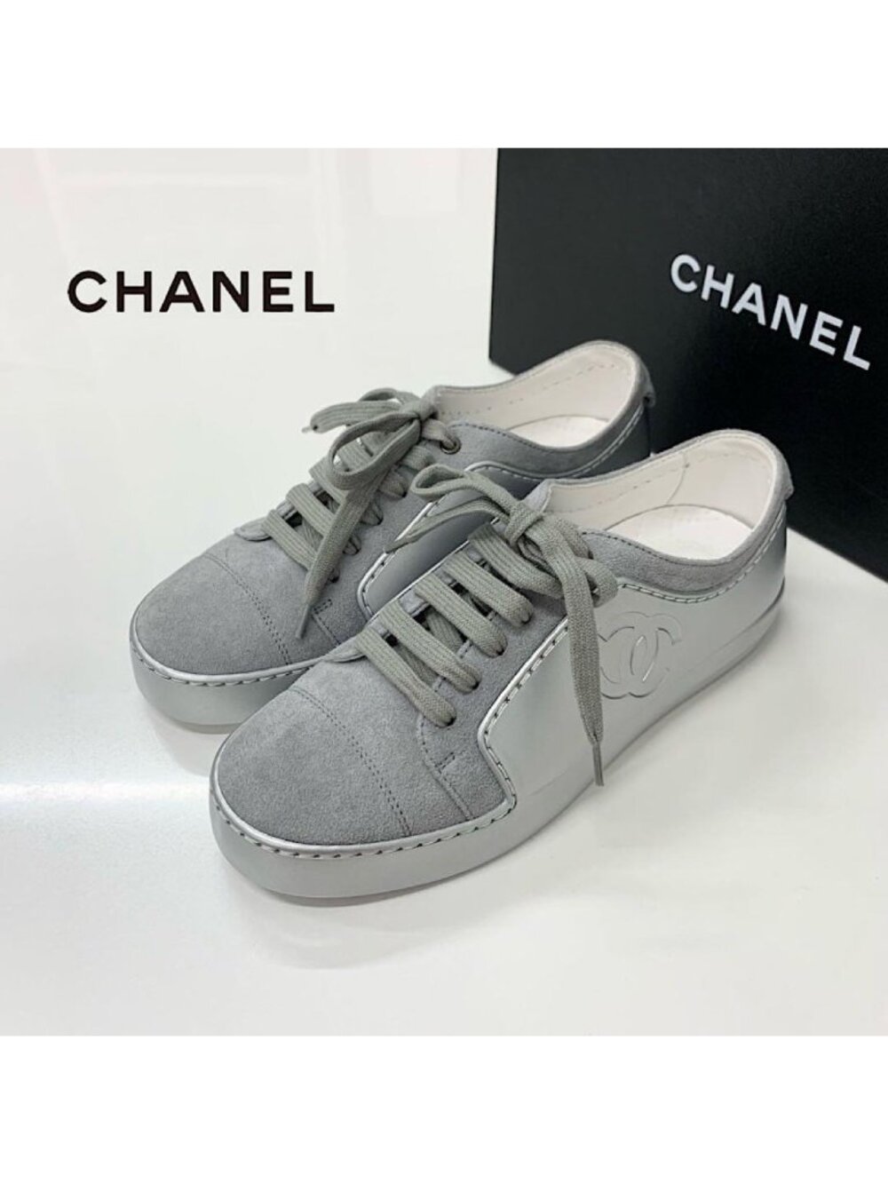 Chanel CC Logo Suede Leather Sneakers Gray Silver - Picture 1 of 10